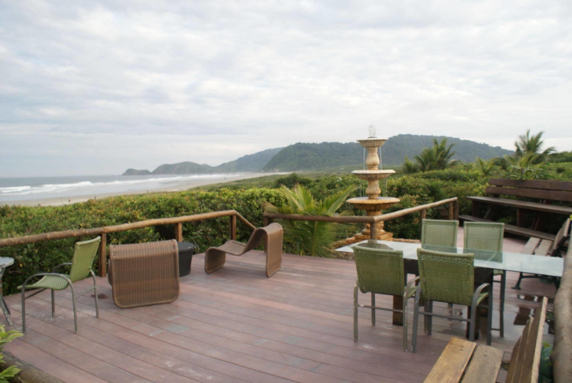 Grajagan Surf Resort Ilha do Mel Zewnętrze zdjęcie